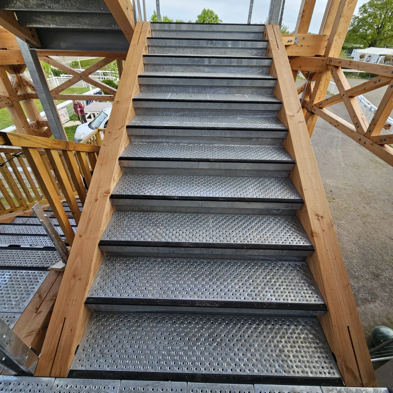 Marches_metalliques_TOLHUIT_2